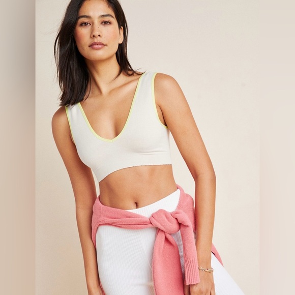 Anthropologie Other - Anthropologie Sasha Seamless V-Neck Bra - size XS/S color yellow